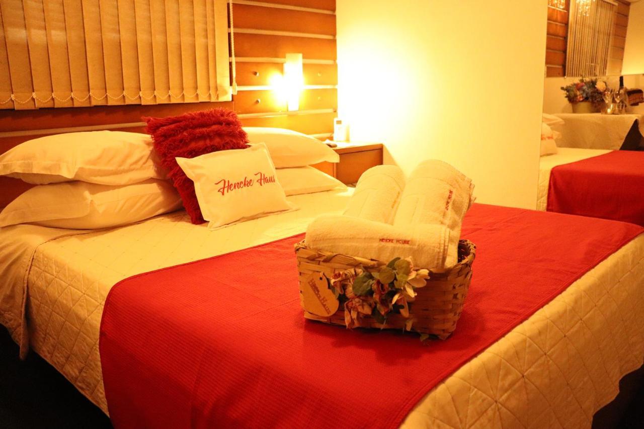 Pousada Hencke Haus (Adults Only) Канела Екстер'єр фото